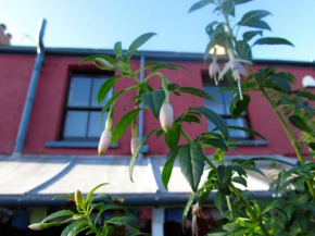 Western House, Llangunnor